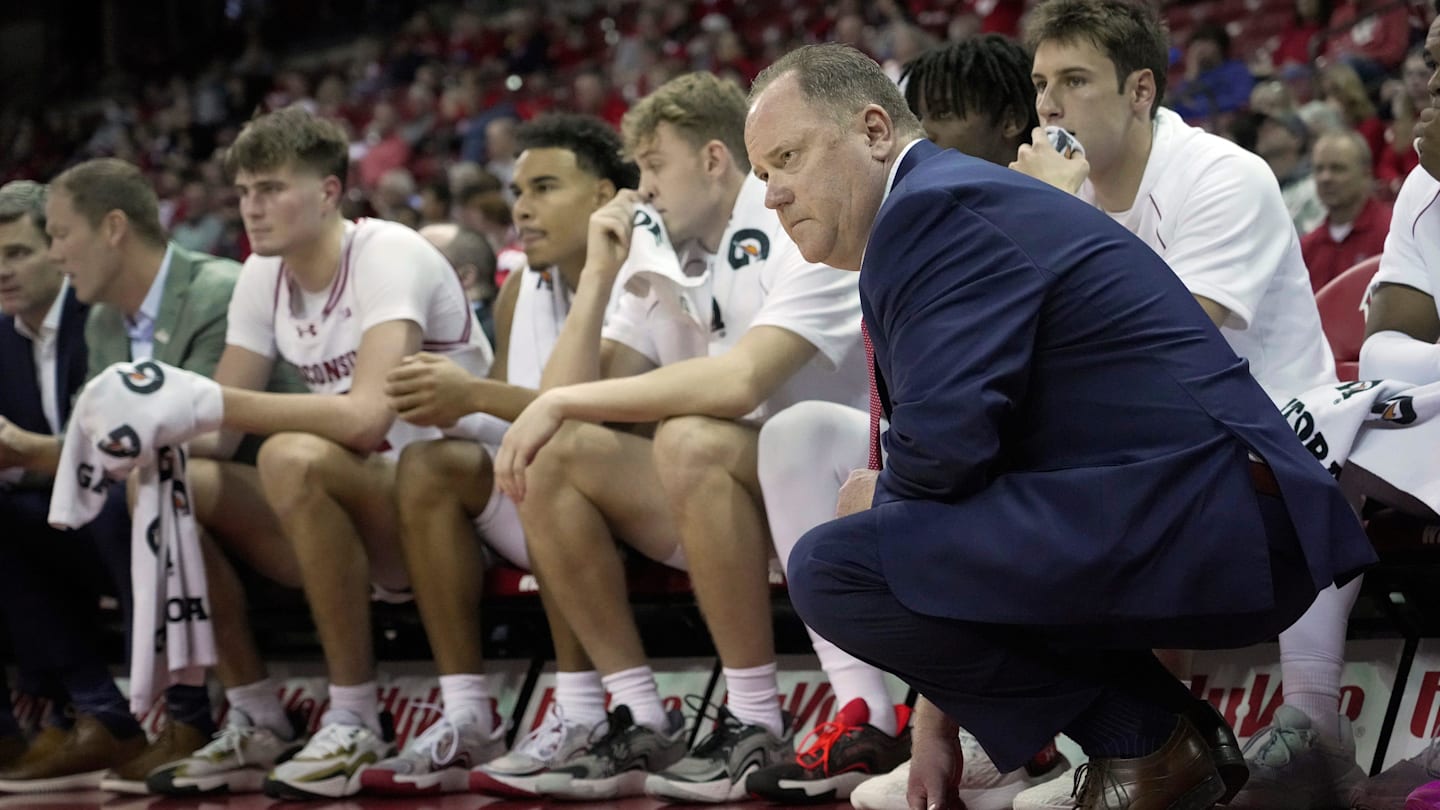 Wisconsin basketball climbs to 11th in latest AP, Coaches Poll Top 25s