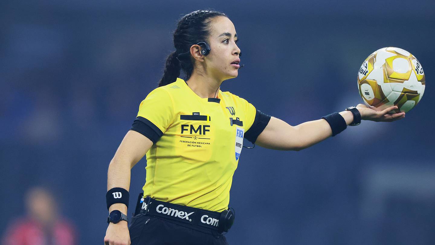 Katia Itzel García , la mujer que se invitó sola a la fiesta más grande del mundo