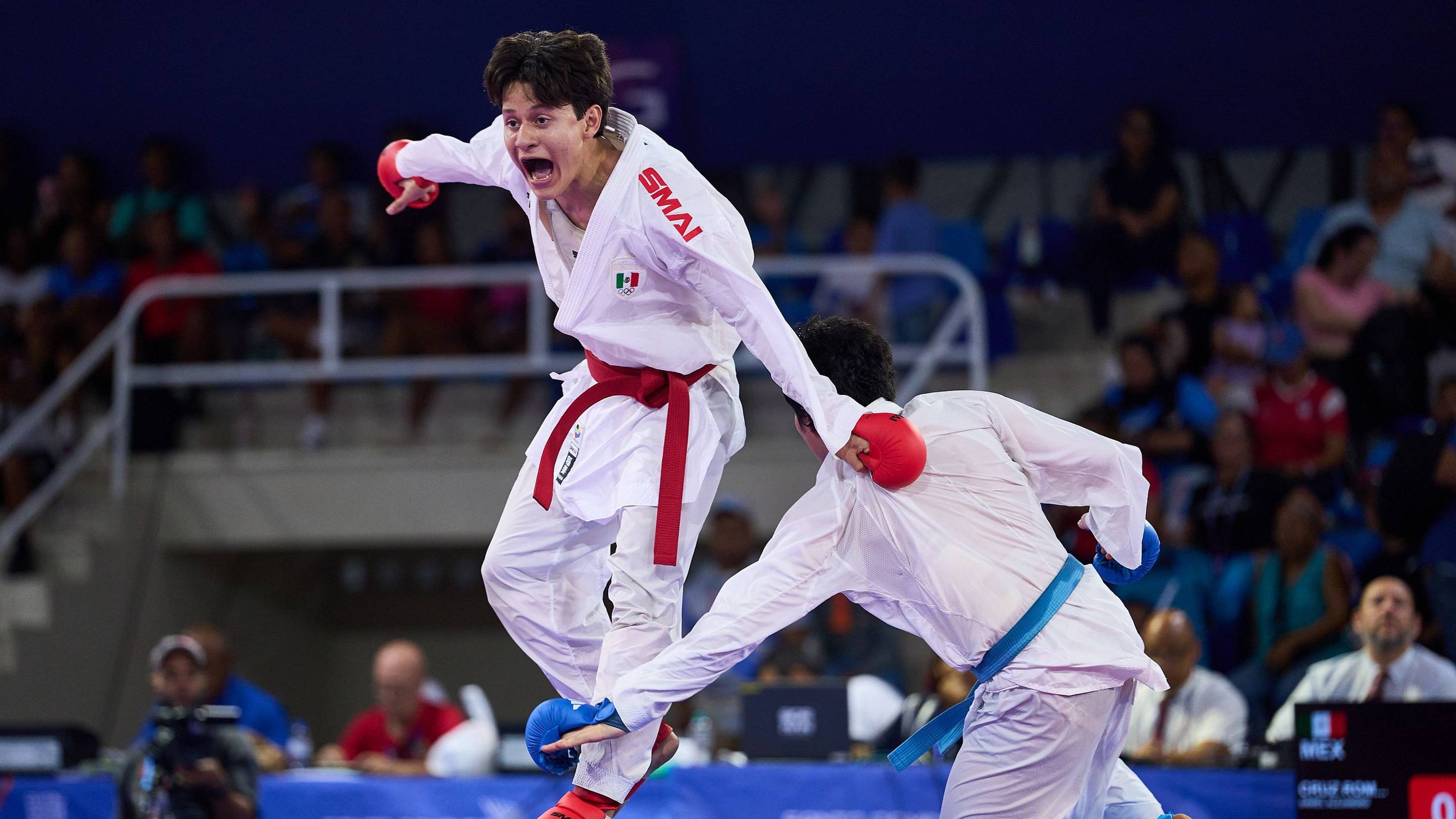 Daniel Cruz gana plata en karate Sub-21 y devuelve a México a una final mundial tras 11 años