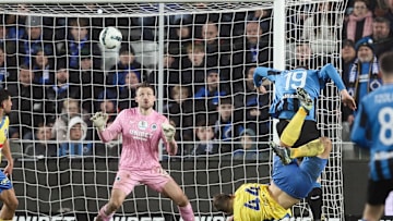 Luka Vuskovic scores incredible goal vs Club Brugge