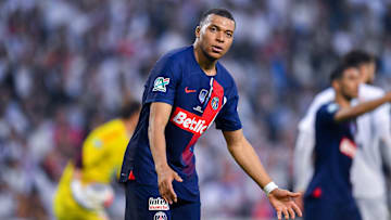 Olympique de Lyonnais v Paris Saint-Germain - French Cup Final