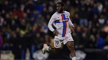 Franck Kessie ingin bertahan di Barcelona walau jarang mendapat waktu bermain
