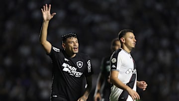 Botafogo e Vasco voltam a se enfrentar pelo Brasileirão
