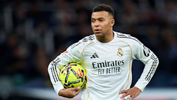 Kylian Mbappé desfalca o Real Madrid na semifinal da Supercopa da Espanha