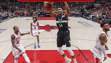 Mar 4, 2022; Chicago, Illinois, USA; Milwaukee Bucks forward Giannis Antetokounmpo (34) dunks the
