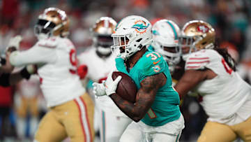 Miami Dolphins running back Raheem Mostert (31) runs the ball against the San Francisco 49ers during second half at Hard Rock Stadium.