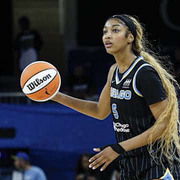 Angel Reese during a game against the Minnesota Lynx. 