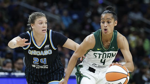 Chicago Sky guard Rachel Banham