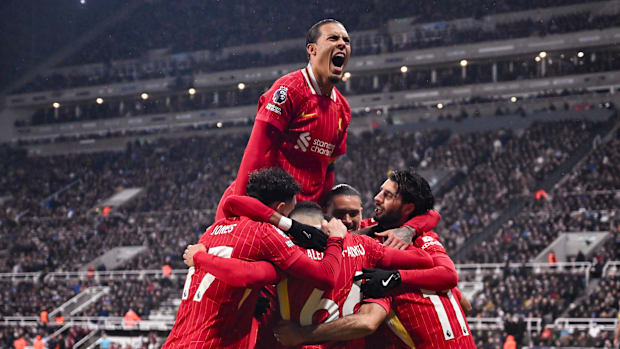 Liverpool Newcastle Van Dijk