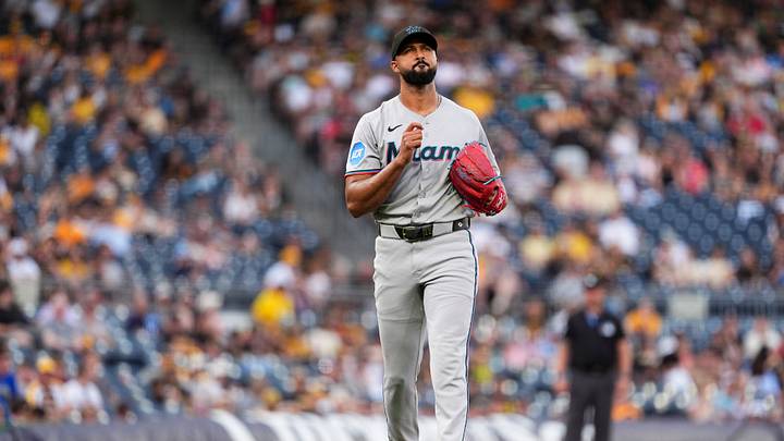 Miami Marlins v Pittsburgh Pirates
