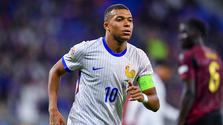 PSG says Liverpool never made a formal bid for Kylian Mbappe and doubts their financial capacity. They assert that only Al-Hilal made a serious offer after 2022.