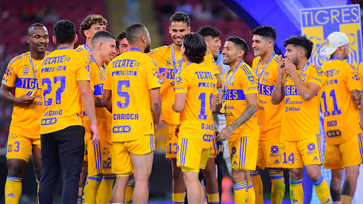 Jugadores de Tigres UANL.