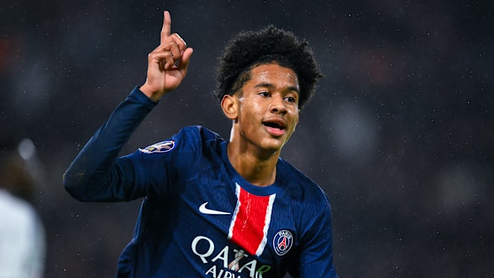 Senny Mayulu - PSG Senny Mayulu - PSG