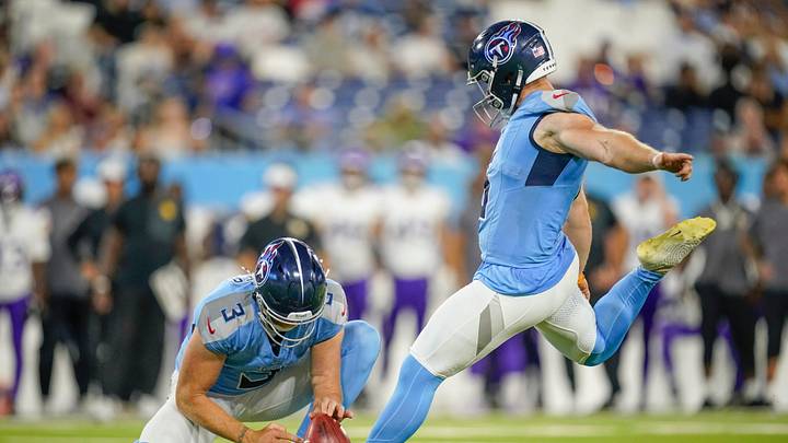 Tennessee Titans place kicker Joey Slye (6) kicks a field goal during the fourth quarter of an NFL pre-season game against the Minnesota Vikings at Nissan Stadium in Nashville, Tenn., Friday, Aug. 22, 2025.