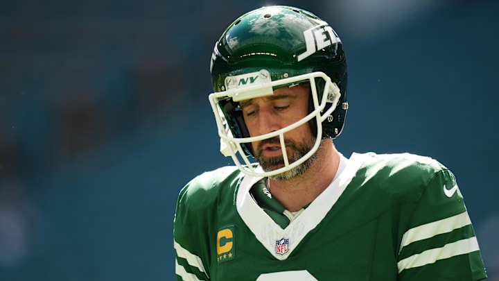 Insider Shares Concerning Aaron Rodgers News for Pittsburgh Steelers