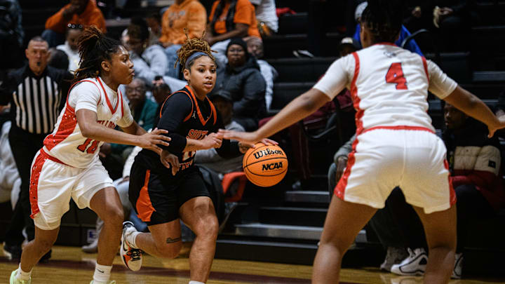 Danauje Brooks dribbles upcourt as South View vs. Terry Sanford in the Cumberland County Holiday Classic girls' basketball championship at Douglas Byrd High on Saturday, Jan. 4, 2025. Danauje Brooks dribbles upcourt as South View vs. Terry Sanford in the Cumberland County Holiday Classic girls' basketball championship at Douglas Byrd High on Saturday, Jan. 4, 2025.
