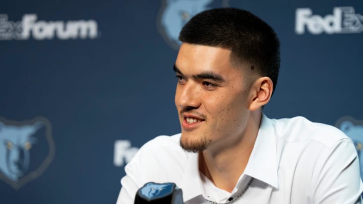 Zach Edey, a first-round draft pick for the Grizzlies, smiles during a press conference to introduce the team’s 2024 NBA Draft picks at FedExForum on Friday, June 28, 2024.