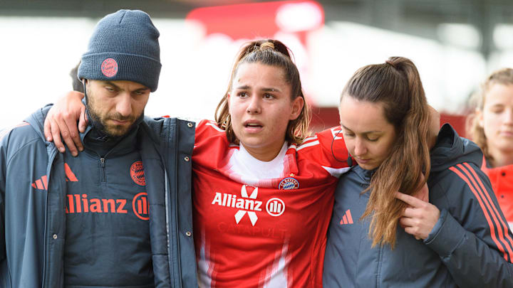 Lena Oberdorf hat sich erneut verletzt Lena Oberdorf hat sich erneut verletzt