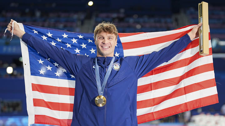 Finke set a world record in the 1,500-meter freestyle to give the U.S. swimming team it's first men's individual medal of the Paris Games.