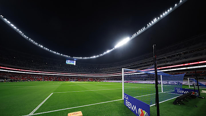 El Estadio Azteca puede tener historia, pero hoy necesita algo más básico: conexión. Bajo la supervisión de la FIFA, el estadio enfrenta una realidad incómoda: sin una red estable, no hay Mundial posible. El Estadio Azteca puede tener historia, pero hoy necesita algo más básico: conexión. Bajo la supervisión de la FIFA, el estadio enfrenta una realidad incómoda: sin una red estable, no hay Mundial posible.