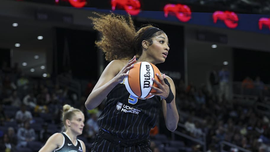 Angel Reese continues to be a rebound machine for the Sky. | Kamil Krzaczynski-Imagn Images