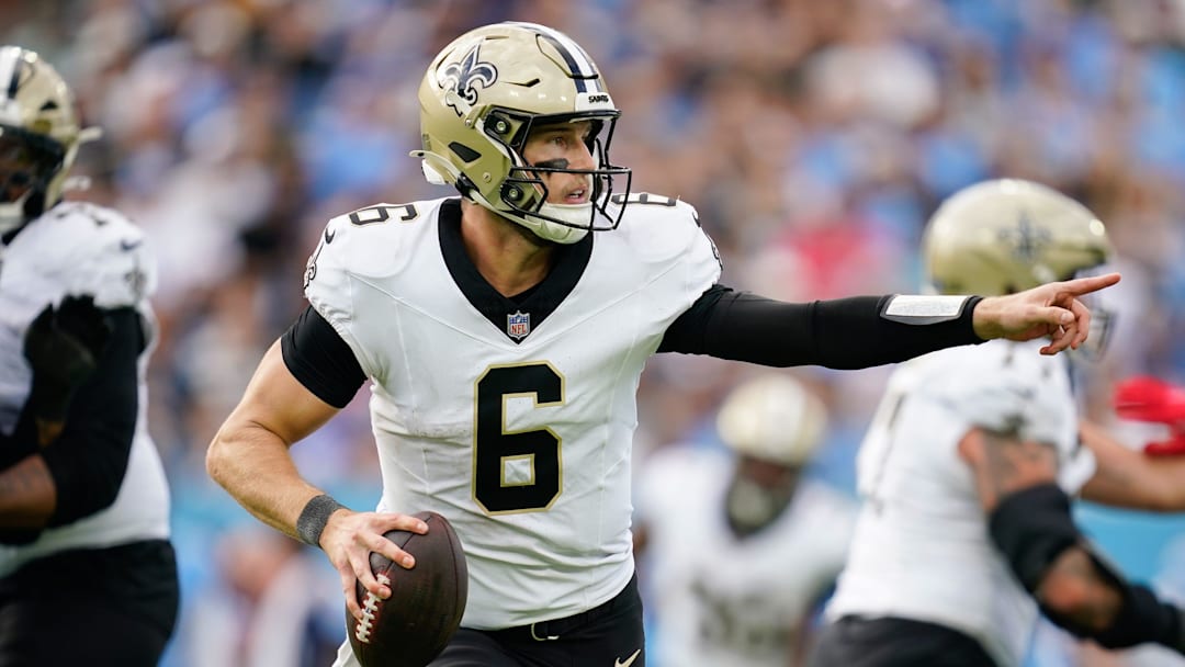 New Orleans Saints quarterback Tyler Shough (6) looks for a receiver during the third quarter against the Tennessee Titans at Nissan Stadium in Nashville, Tenn., Sunday, Dec. 28, 2025.