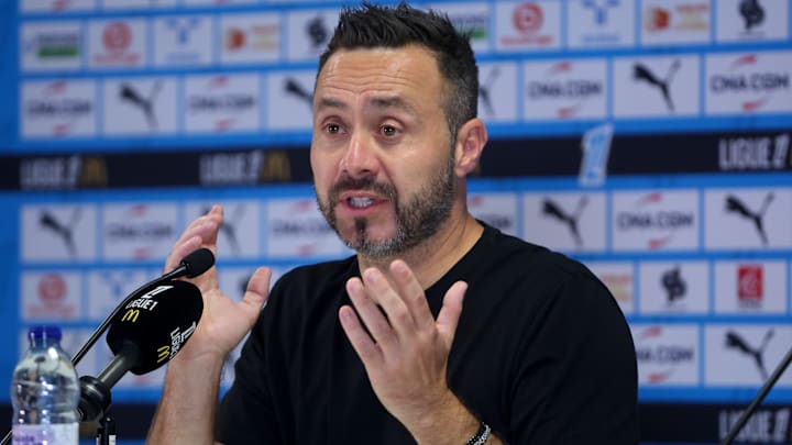 Roberto De Zerbi a évoqué les premiers pas de Timber à Marseille. Roberto De Zerbi a évoqué les premiers pas de Timber à Marseille.