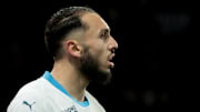 Amine Gouiri est annoncé titulaire.
