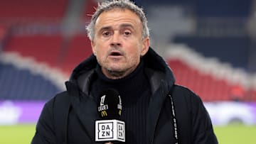 Luis Enrique, entraineur du Paris Saint-Germain, au micro de DAZN