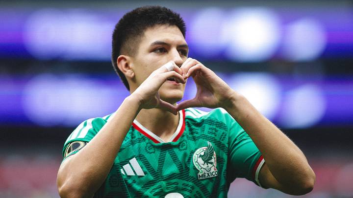 Cristóbal Alfaro hace historia con México y ahora va por un lugar en Atlante Cristóbal Alfaro hace historia con México y ahora va por un lugar en Atlante