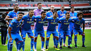 Jugadores de Cruz Azul previo al partido ante Toluca.
