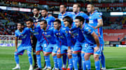 Jugadores de Cruz Azul previo al partido ante Necaxa.