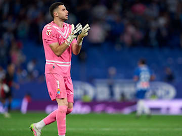 Joan Garcia wird als neuer Torwart beim FC Barcelona gehandelt.