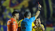 Richard Sánchez fue expulsado ante Pumas UNAM