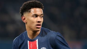 Senny Mayulu - Paris Saint-Germain
