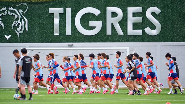 Japón, en uno de los campos de Tigres, durante su entrenamiento en Monterrey previo al arranque del Mundial. Japón, en uno de los campos de Tigres, durante su entrenamiento en Monterrey previo al arranque del Mundial.
