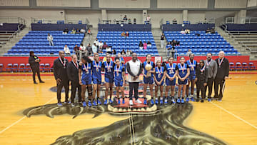 Boswell went 4-1 and reached the championship game of the Sandra Meadows Invitational, but the Pioneers only had one easy win as the battle to establish themselves as state championship contenders.