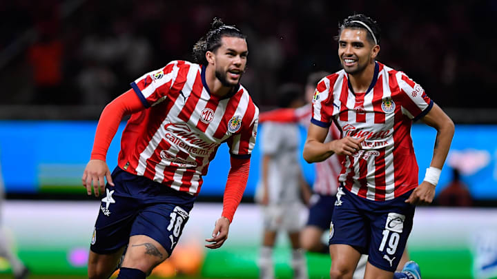 Chivas sigue sin sumar refuerzos de calidad a su plantilla Chivas sigue sin sumar refuerzos de calidad a su plantilla
