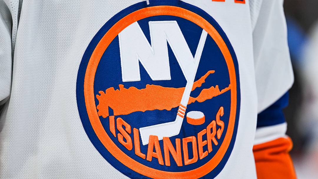 Feb 26, 2026; Montreal, Quebec, CAN; View of a New York Islanders logo on a jersey worn by a member of the team during the third period at Bell Centre.