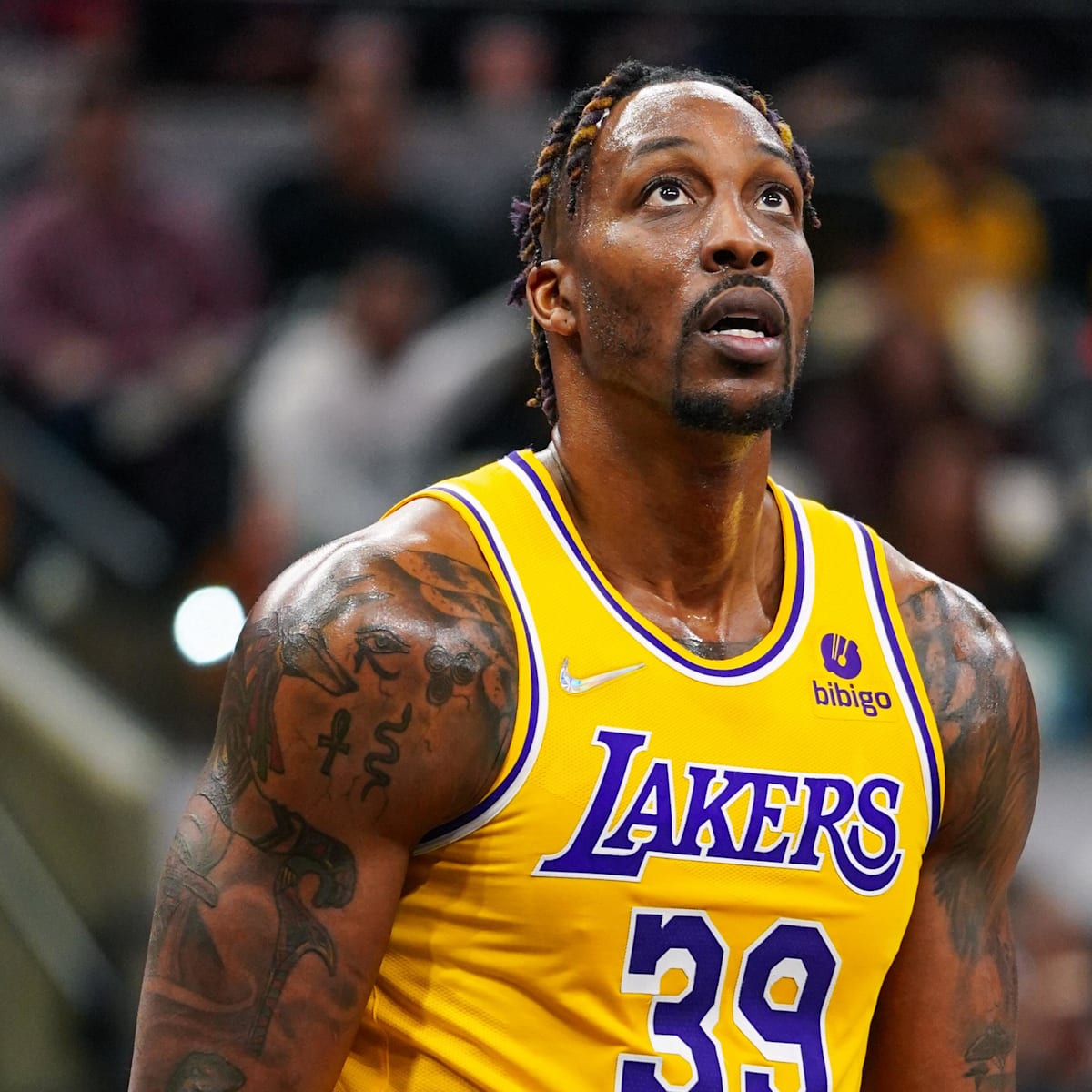 Lakers Champion Dwight Howard Sends Viral Message To Derrick Rose