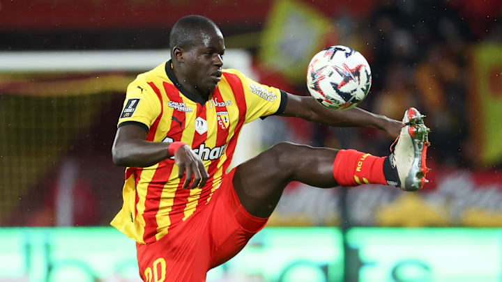 Malang Sarr se rapproche d'un autre club. Malang Sarr se rapproche d'un autre club.