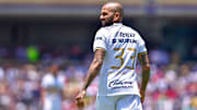 El brasileño Dani Alves buscará con Pumas pegarle al Barcelona, club donde vivió sus mejores años.