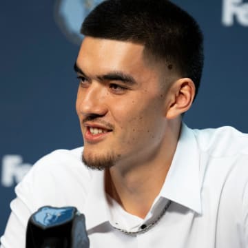 Zach Edey, a first-round draft pick for the Grizzlies, smiles during a press conference to introduce the team’s 2024 NBA Draft picks at FedExForum on Friday, June 28, 2024.