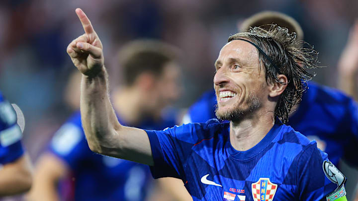 Doch noch ein Jahr bei Real? Luka Modric Doch noch ein Jahr bei Real? Luka Modric