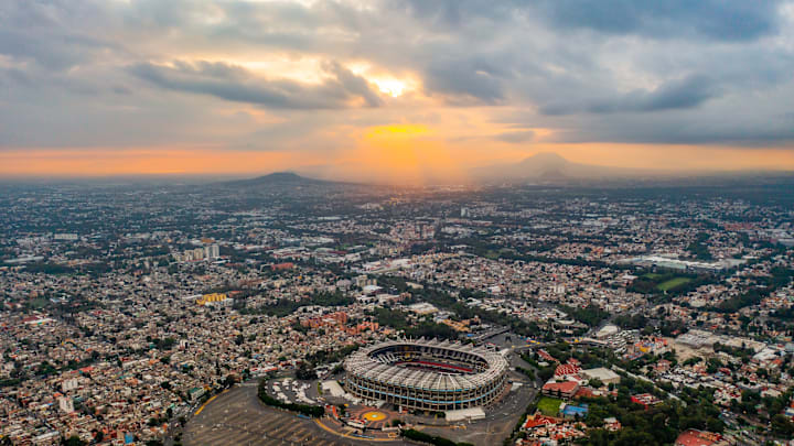 Antes de que ruede el balón en 2026, México ya enfrenta uno de los retos menos visibles del Mundial: alojar a casi 590 mil turistas en solo tres ciudades.