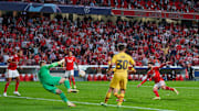El Benfica doblegó al Barcelona en Lisboa