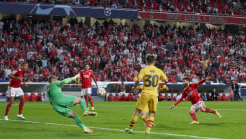 El Benfica doblegó al Barcelona en Lisboa
