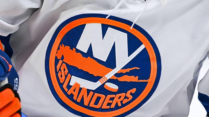 Mar 21, 2026; Montreal, Quebec, CAN; View of a New York Islanders logo on a jersey worn by a member of the team during warm-up before the game against the Montreal Canadiens at Bell Centre. Mandatory Credit: David Kirouac-Imagn Images