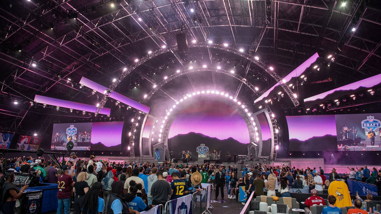 2025 NFL Mock Draft Roundup: Kansas City Chiefs doubters abound - Vimarsana News