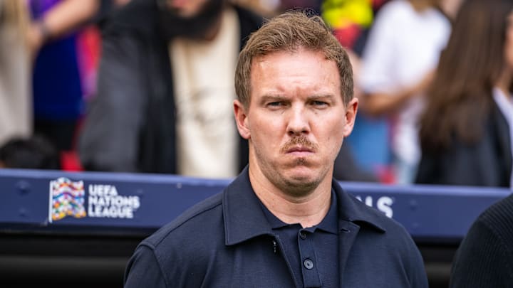 Julian Nagelsmann an der Seitenlinie. Der Bundestrainer ging den Schiedsrichter nach dem Spiel gegen Frankreich hart an Julian Nagelsmann an der Seitenlinie. Der Bundestrainer ging den Schiedsrichter nach dem Spiel gegen Frankreich hart an